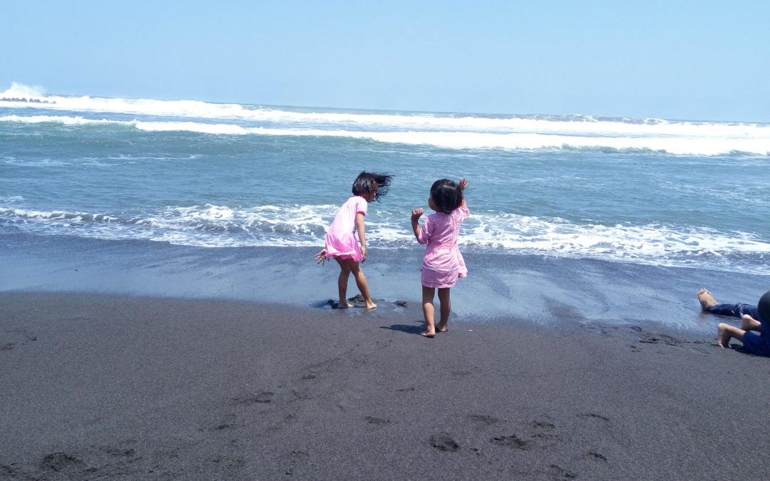 Berekreasi Melepas Lelah ke Pantai Glagah